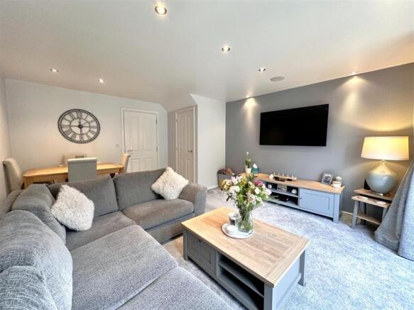 Large Lounge/Diner 534