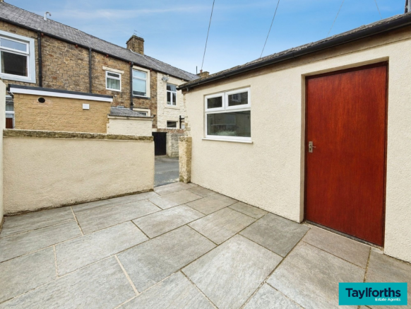 3 bed Terraced for sale Image 6