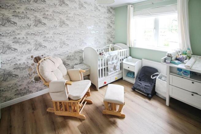 4 bed Town House for sale Image 11