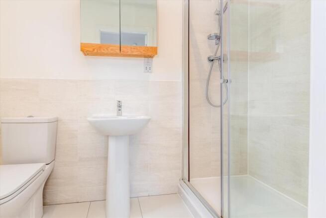 EN SUITE
