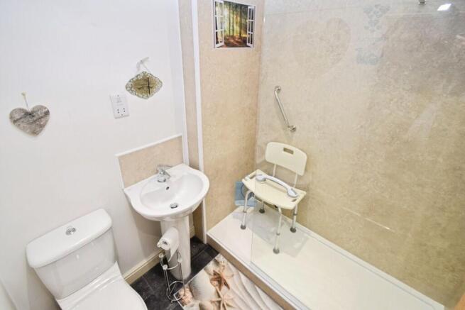 2 bed End of Terrace for sale Image 9