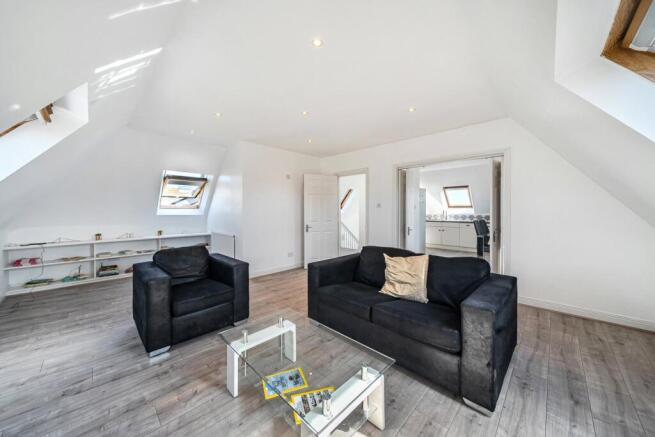 1336022-7-689601c...