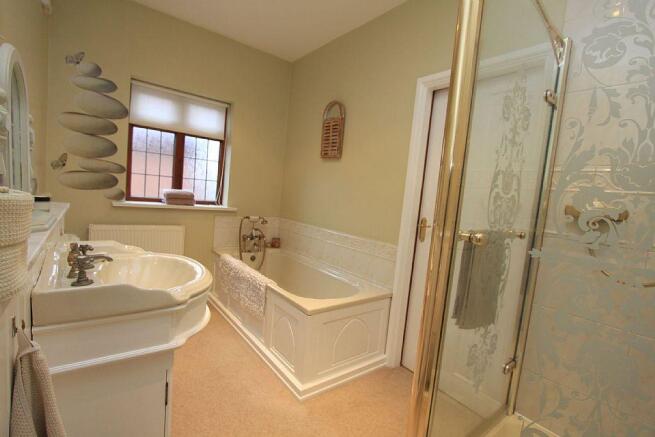 En-suite Bathroom