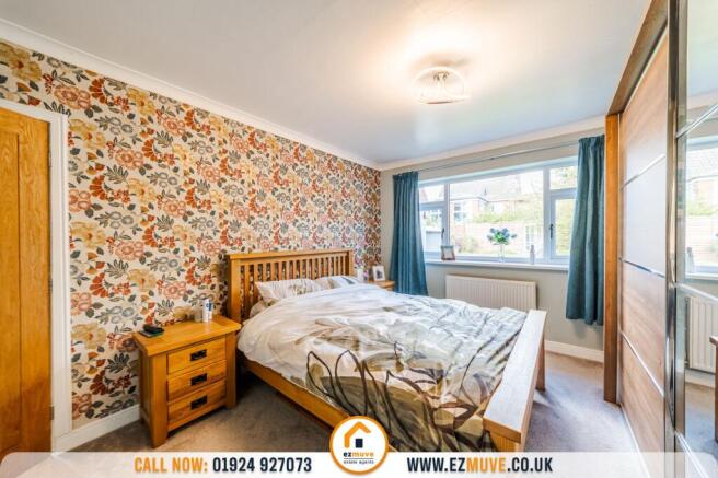 3 bed Semi-Detached Bungalow for sale Image 11
