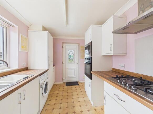 Kitchen: