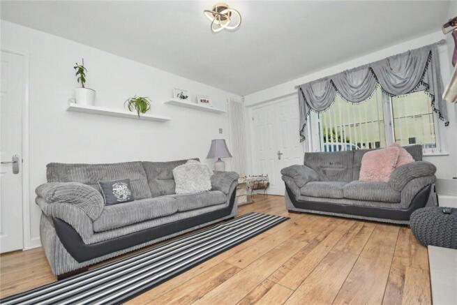 3 bed Semi-Detached for sale Image 11