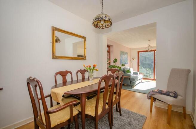 Dining room.jpg
