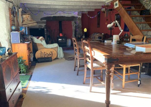 Lounge/Dining Room