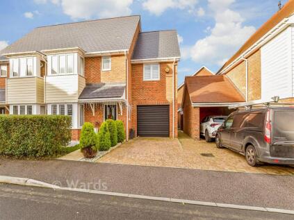 Maccowan Avenue, Snodland, Kent