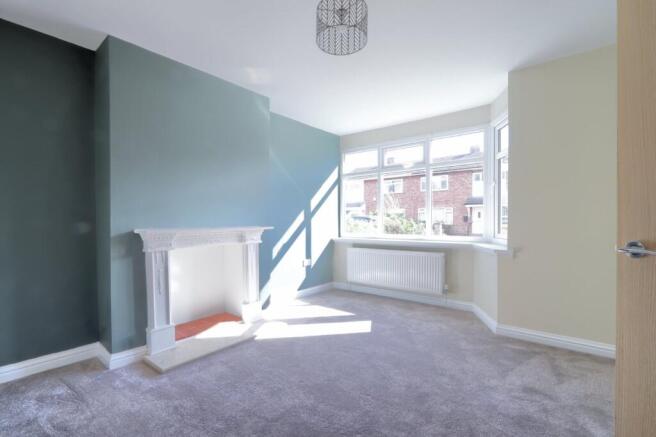 4 bed Semi-Detached for sale Image 4