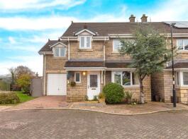 5, Hutton Gardens, Carnforth LA5 9TL