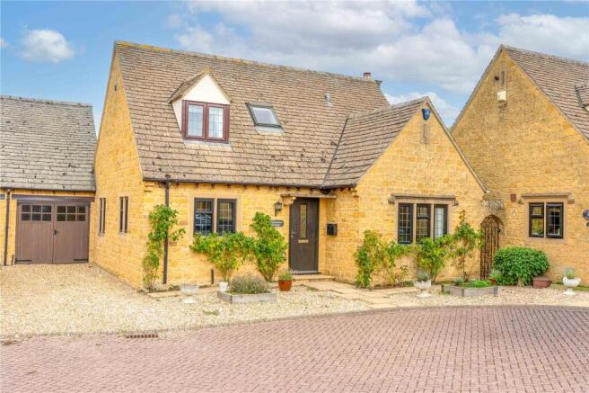 Midsummer Cottage