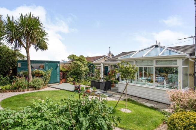 Attractive Gardens