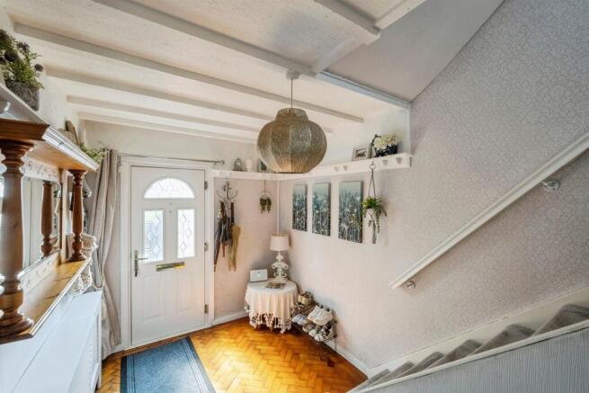 3 bed Semi-Detached for sale Image 6