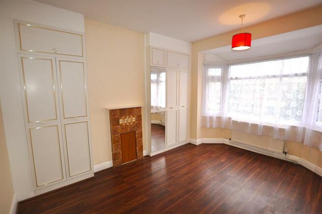Bedroom 1.JPG