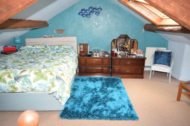 BEDROOM 1