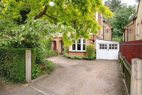 Warwick Road, Bishop's Stortford, Hertfordshire, CM23