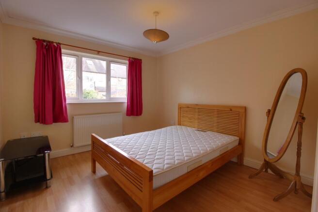 Bedroom 2 (Double)