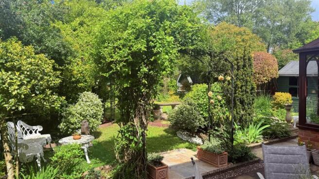 Sunny Garden