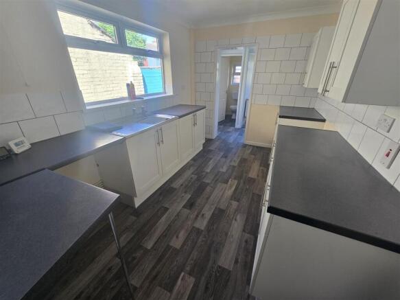 Kitchen Flat 1