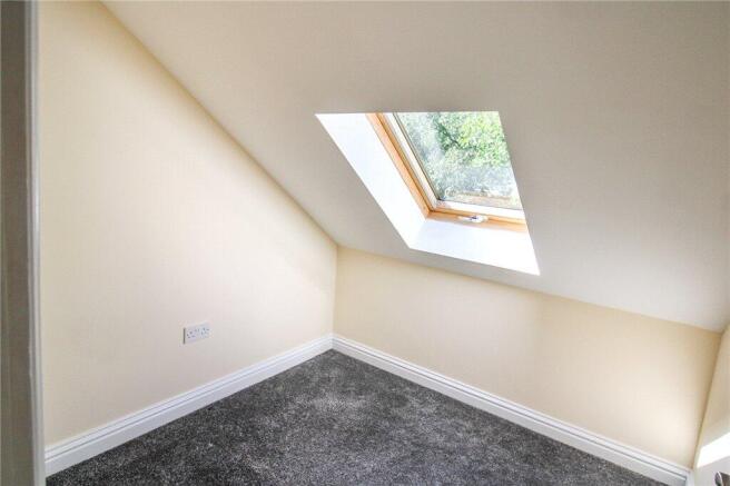 3 bed Apartment for sale Image 9