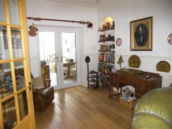 Photo 12