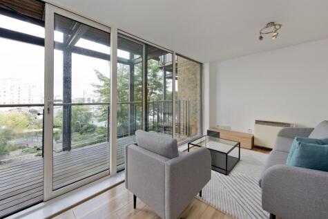Berglen Court, Branch Road, E14