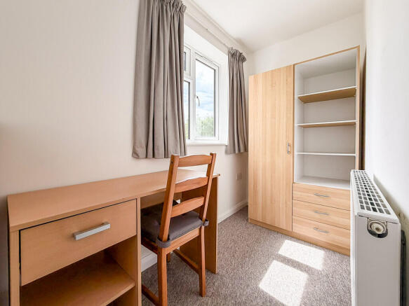 Room 2 (2)