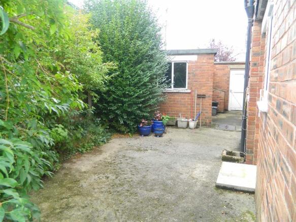 Photo 12