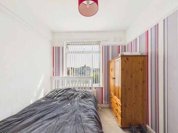 3 bed Terraced for sale Image 8