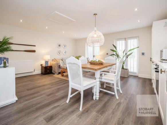 Annexe Dining To Lounge