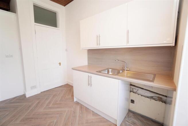 kitchen1.jpg