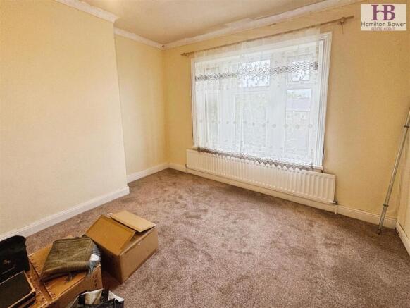 4 bed Terraced to rent Image 6