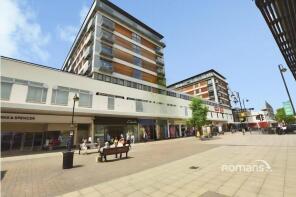 26, 58b Tower House, High Street, Uxbridge UB8 1GF