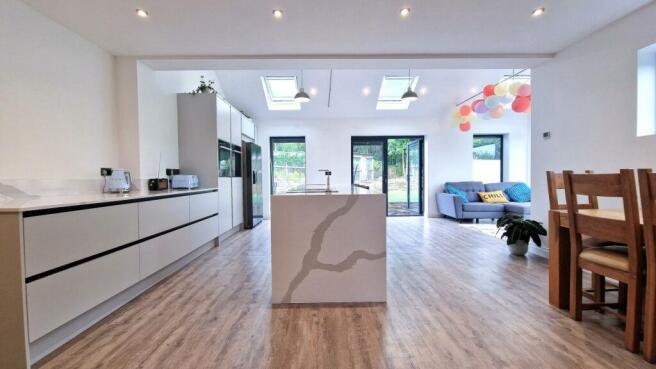 Kitchen / Dining & Family Room