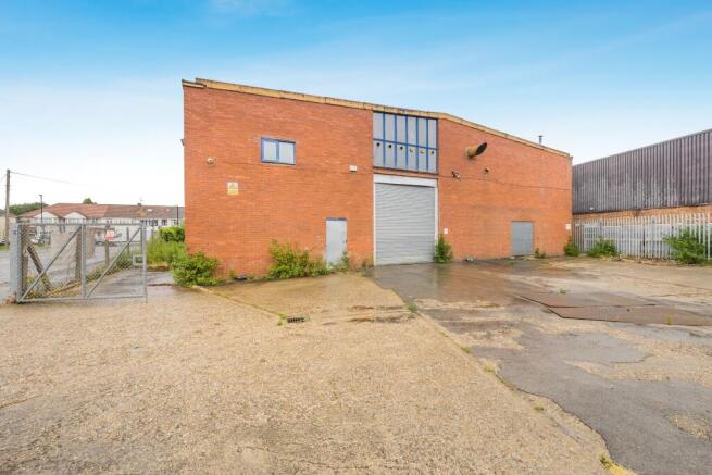 Arthur House, Petersfield Avenue, Slough, Berkshire, SL2 5DU