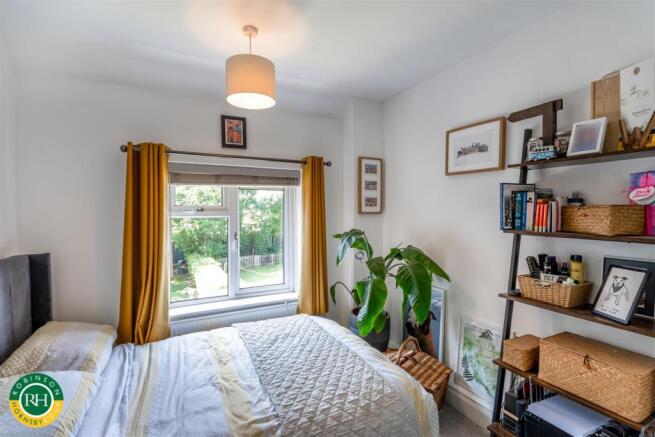 2 bed Semi-Detached for sale Image 6
