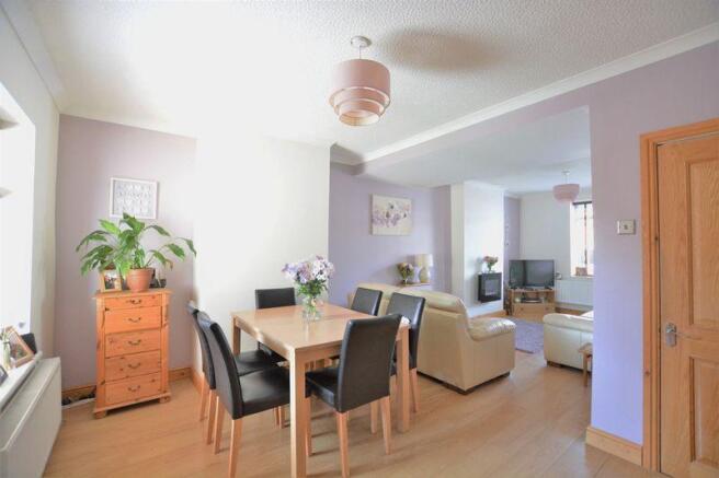 Lounge/diner