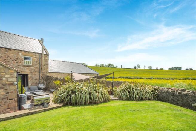 4 bed Barn Conversion for sale Image 11