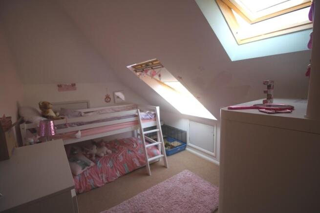 BEDROOM 2