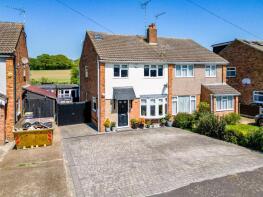27, Milton Close, Rayleigh SS6 8YW