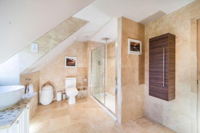 Master Ensuite