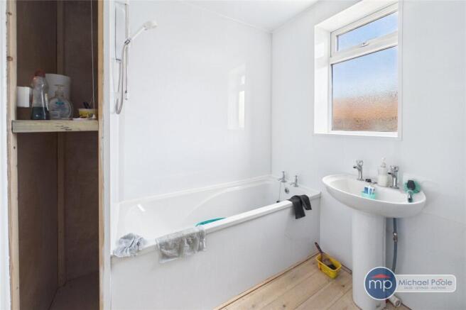 3 bed Terraced for sale Image 10