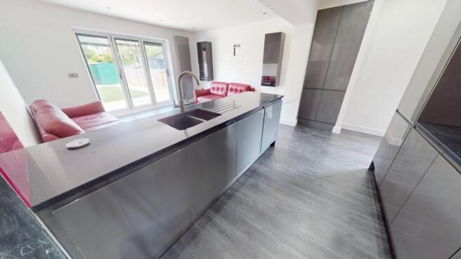 3 bed Terraced for sale Image 5