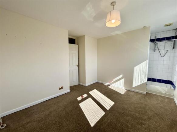 Bedroom 1.jpeg