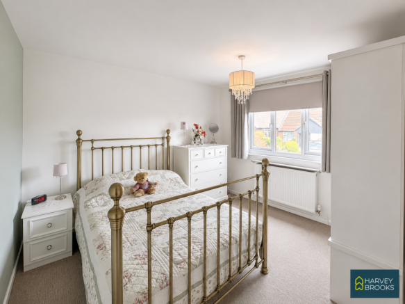 3 bed Semi-Detached Bungalow for sale Image 11