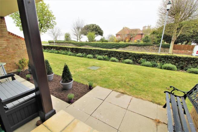 PRIVATE SUN TERRACE