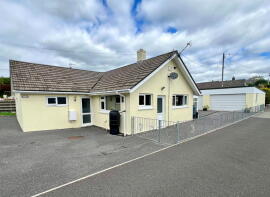 18 Marden Ash, St Stephen Road, St. Austell PL26 7HA