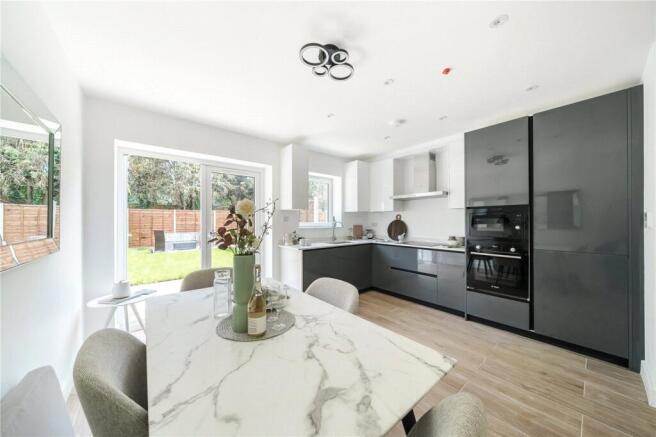 Kitchen/Dining Area