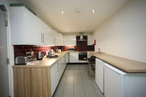19a, Whitegate Road, Newsome, Huddersfield HD4 6NJ
